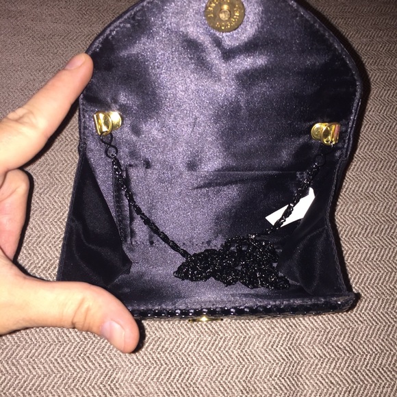EUC Black Clutch for formal events - Picture 2 of 3
